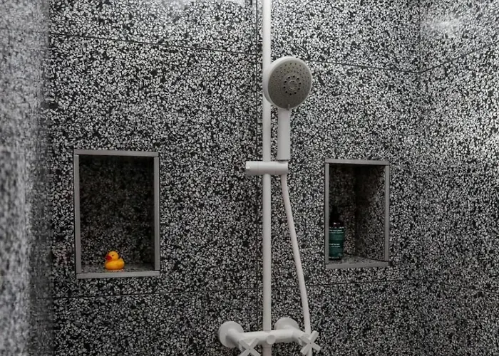 Astoria An Urban * Aix-les-Bains